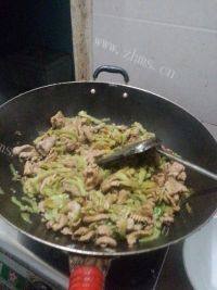 苦瓜炒肉片-懒人版做法图解8)