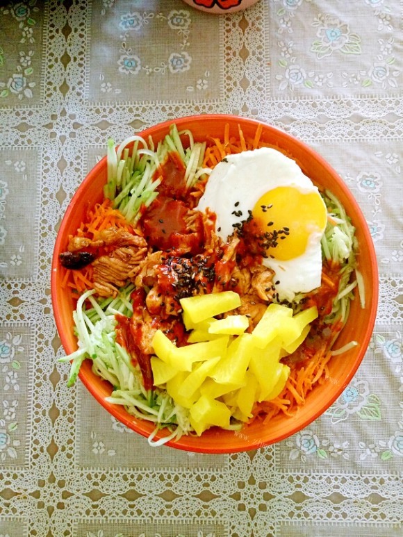 美味的韩式拌饭