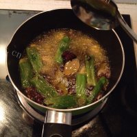 唇齿留香的凉皮做法图解2)