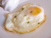美味的原味煎蛋做法图解10)
