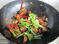 家常菜干煸鸡块