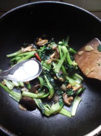 家常菜香菇炒油菜