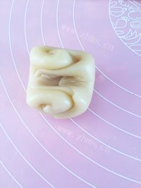 自制玫瑰鲜花饼做法图解15)
