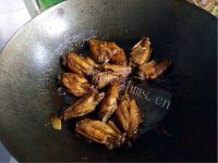 喷香的啤酒鸡翅做法图解11)