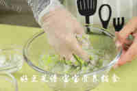 家常宝宝粒粒虾做法图解11)