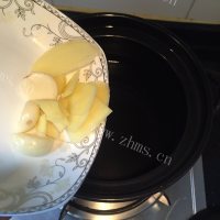 香喷喷的鱼头豆腐汤做法图解2)