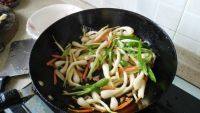 家常茭头炒肉做法图解8)