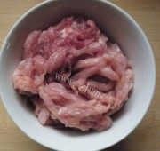 蒜苔炒肉做法图解2)