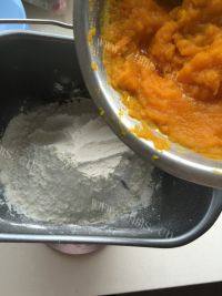 妈妈教我做南瓜红豆吐司做法图解4)