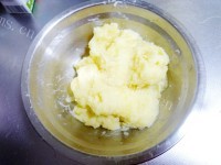 芝士焗土豆泥做法图解3)