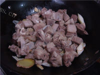 香喷喷的红烧牛肉做法图解4)