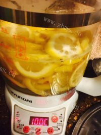 好吃的柠檬桂圆蜜做法图解4)
