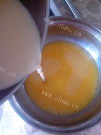 自制焦糖炼乳布丁做法图解8)