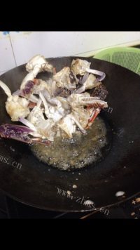 美味的香辣蟹做法图解4)
