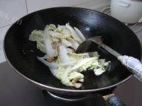 家常菜娃娃菜炒肉做法图解9)
