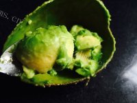 香气浓郁的火龙果酸奶做法图解2)