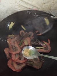 爆炒明虾做法图解5)