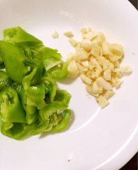 独特的红烧茄子做法图解2)