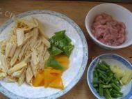 营养丰富的腐竹炒肉片做法图解1)