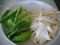 家常菜大蒜炒肉片做法图解2)