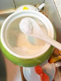 热腾腾的蚝油油麦菜做法图解5)