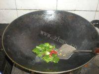 质嫩的花菜炒肉片做法图解5)