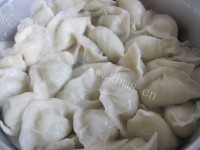 美味的韭菜虾仁水饺做法图解13)
