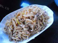 家常菜肉丝炒咸菜