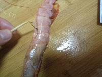 鲜美的蒜蓉蒸红虾做法图解3)