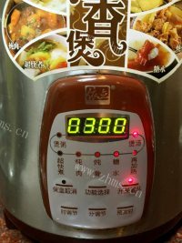 滋补薏米莲子百合汤做法图解3)
