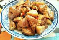 美味砂锅豆干焖肉做法图解7)