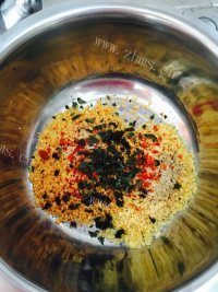 好吃的薯片海苔脆皮烤鸡柳做法图解3)