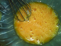 好吃的低油蜂蜜金橘马芬做法图解6)