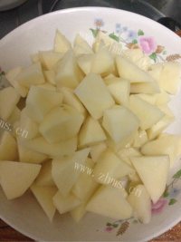 家常菜土豆烧鸡块做法图解2)