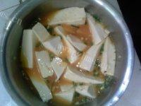 家常菜鸡蛋煎豆腐做法图解3)