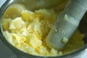 简单易学的土豆沙拉做法图解2)
