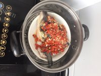 美味的剁椒鱼头做法图解6)