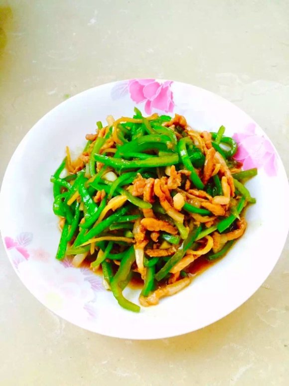 色香味浓的青椒肉丝
