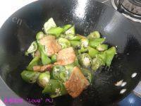 「家有大厨」辣椒炒肉做法图解6)