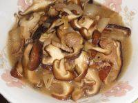家常菜肉炒香菇