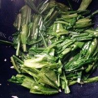 家常菜蒜香油麦菜做法图解3)