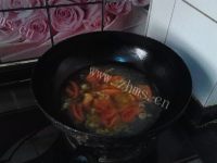 美味的番茄豆腐汤做法图解5)