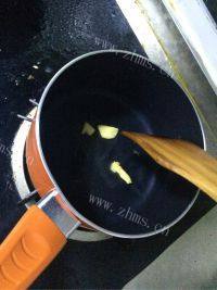 美味的土豆浓汤做法图解3)
