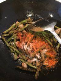 美味的炸豆角做法图解7)