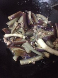 色香味俱全的鱼香茄子做法图解8)