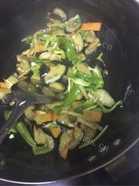 唇齿留香的糖醋茄子做法图解9)