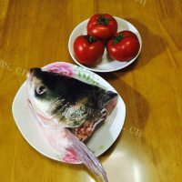 美味的番茄鱼头汤做法图解1)