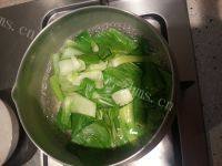 香飘的香菇炒油菜做法图解3)