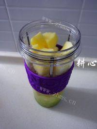 自制芹菜苹果汁做法图解3)