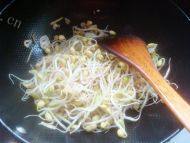 开胃的黄豆芽炖粉条做法图解3)